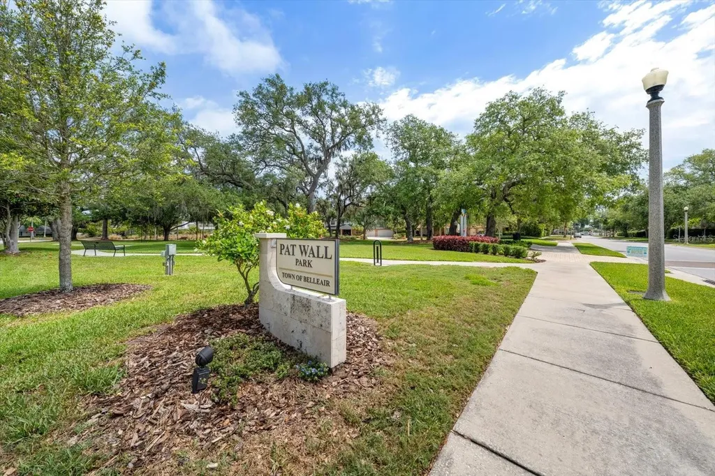 109 Ponce De Leon Boulevard Belleair FL 33756