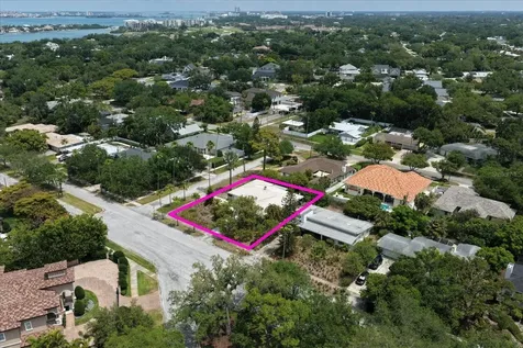 109 Ponce De Leon Boulevard Belleair FL 33756