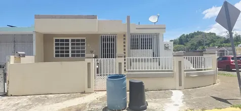 11 Calle 11 0-142, Urb, Villa Evangelina Manati PR 00674
