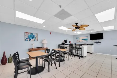 7050 Sunset Drive S South Pasadena FL 33707