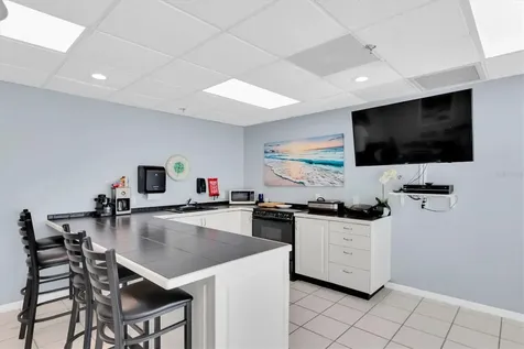 7050 Sunset Drive S South Pasadena FL 33707