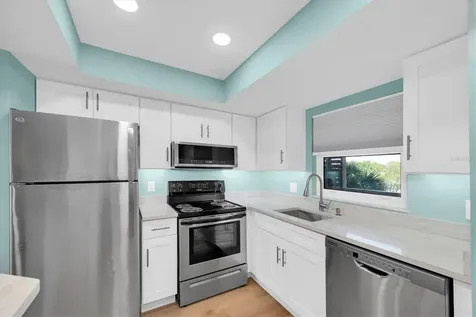 7050 Sunset Drive S South Pasadena FL 33707