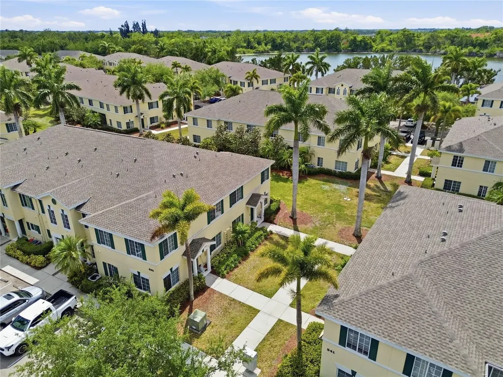 335 Cape Harbour Loop Bradenton FL 34212