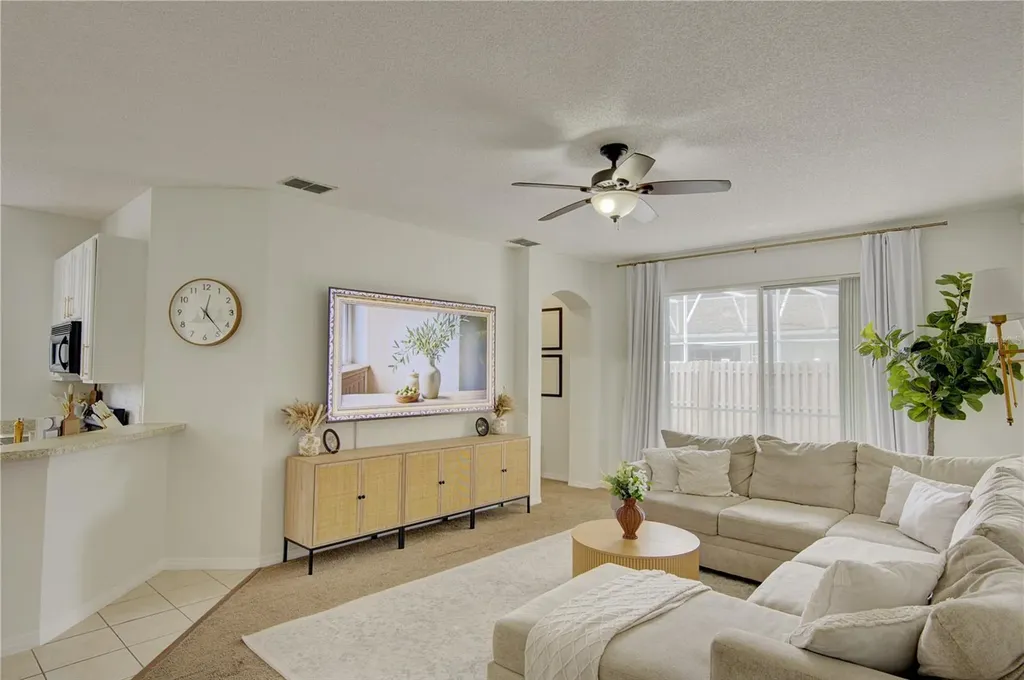 963 Cherry Valley Way Orlando FL 32828