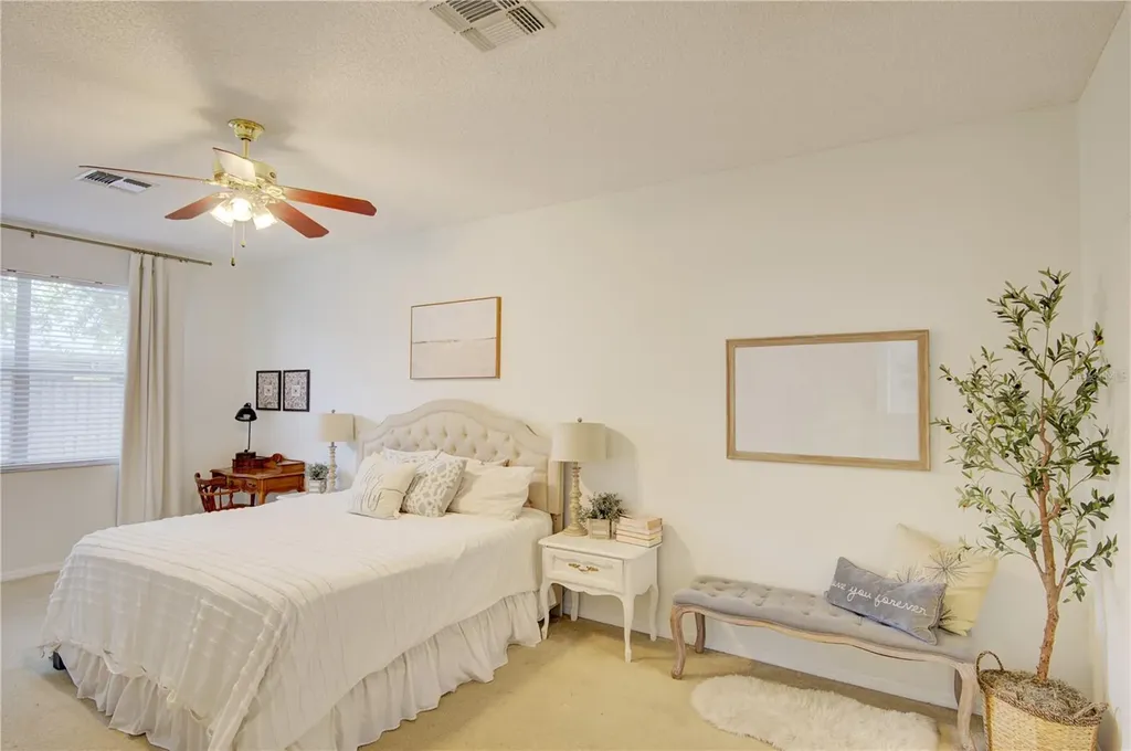 963 Cherry Valley Way Orlando FL 32828