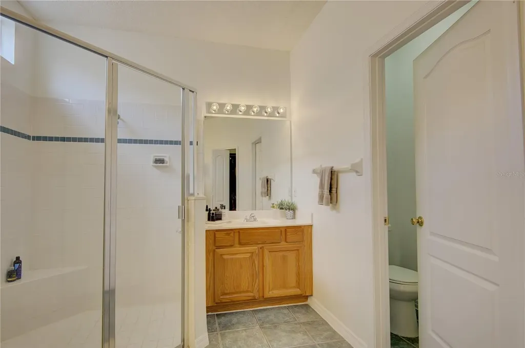 963 Cherry Valley Way Orlando FL 32828