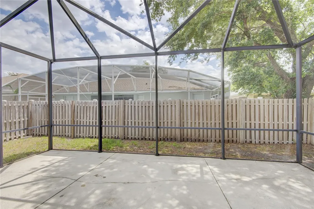 963 Cherry Valley Way Orlando FL 32828