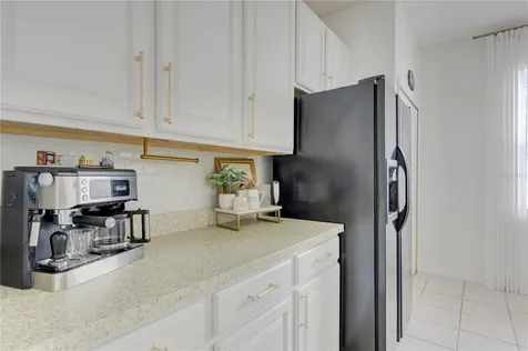 963 Cherry Valley Way Orlando FL 32828