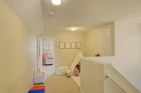 963 Cherry Valley Way Orlando FL 32828