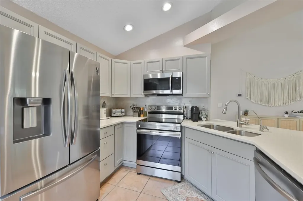 12832 Coverdale Drive Tampa FL 33624
