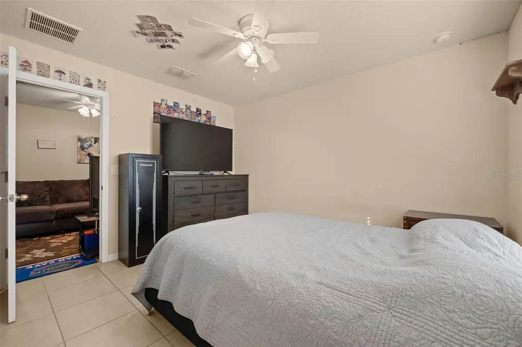 5128 Grassy Knoll Drive Tavares FL 32778