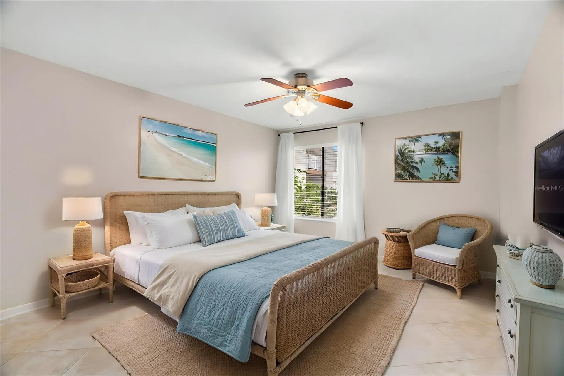 657 99th Avenue N St Petersburg FL 33702