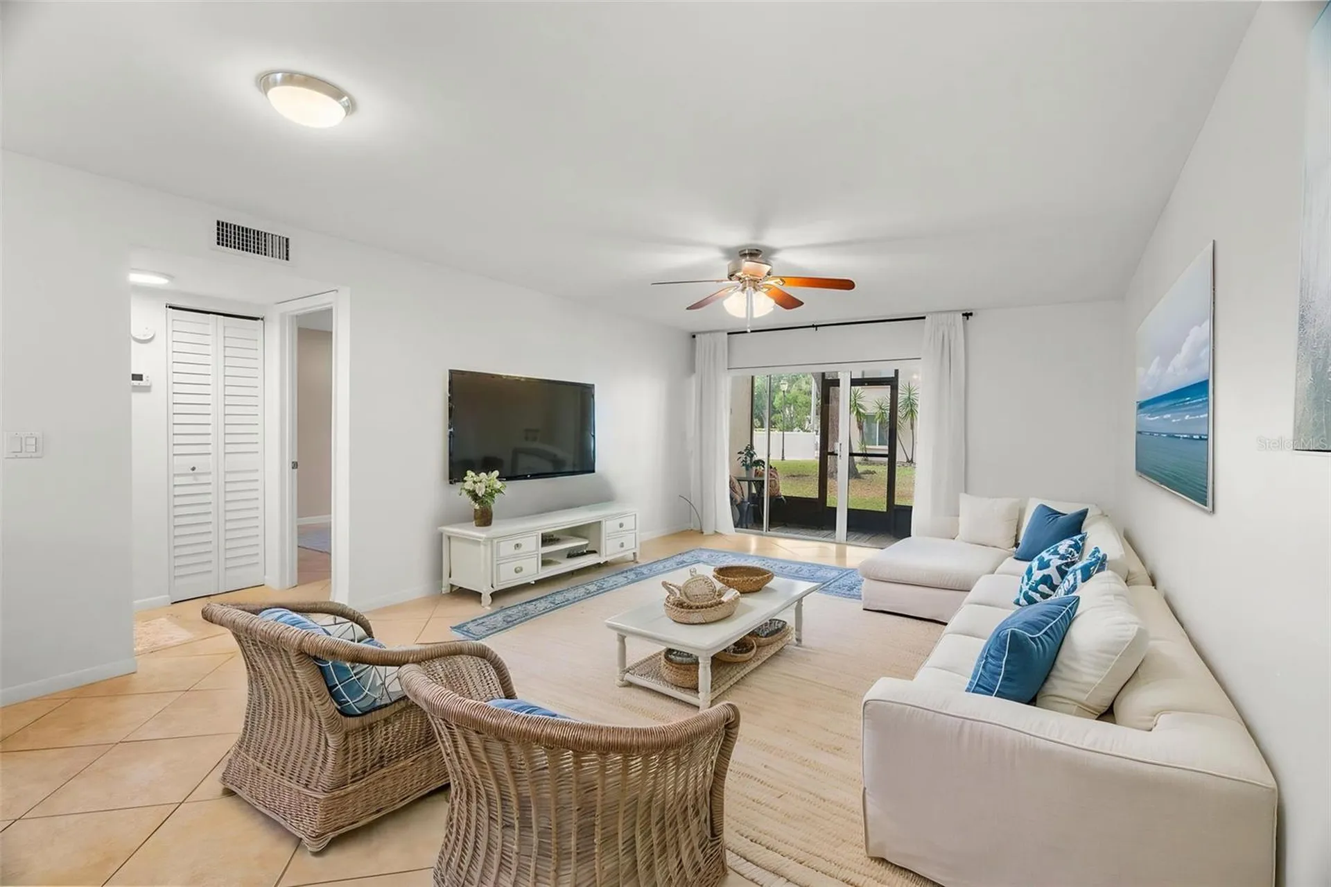 657 99th Avenue N St Petersburg FL 33702