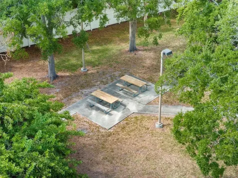 657 99th Avenue N St Petersburg FL 33702