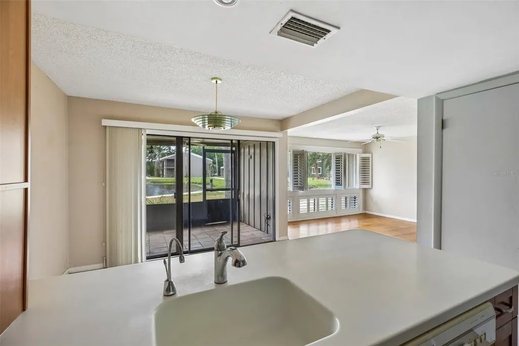 5950 Peregrine Avenue Orlando FL 32819