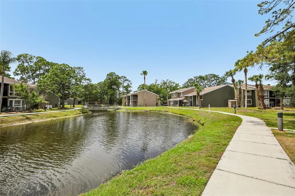 5950 Peregrine Avenue Orlando FL 32819