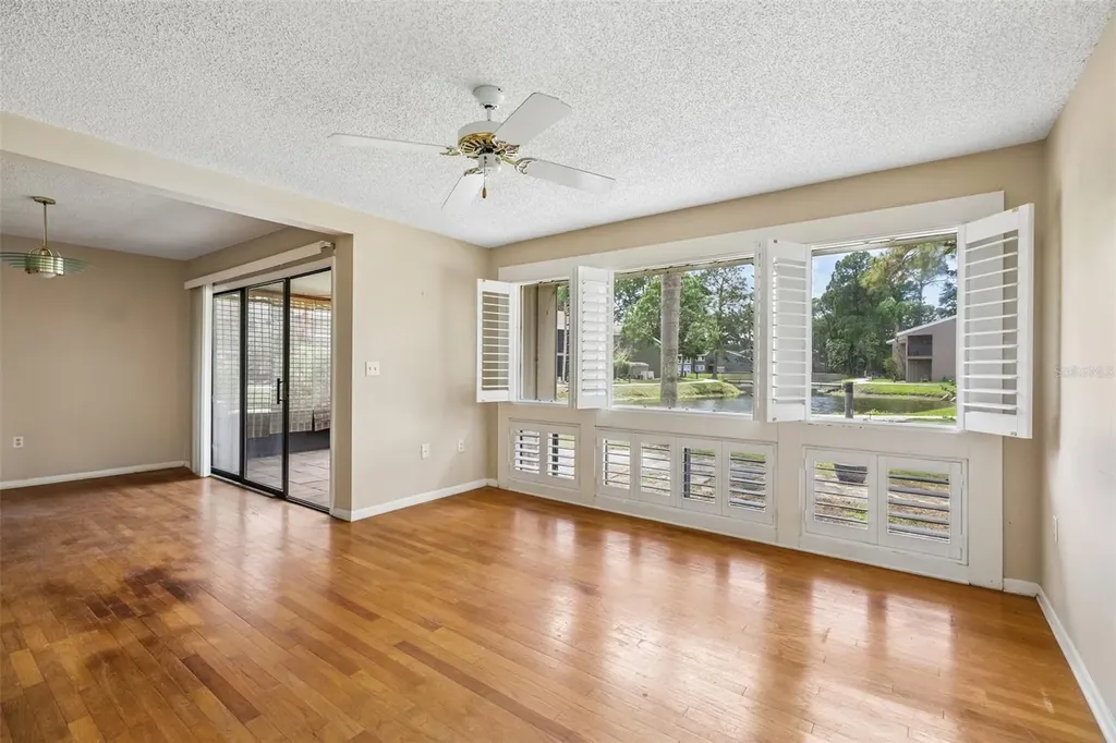5950 Peregrine Avenue Orlando FL 32819