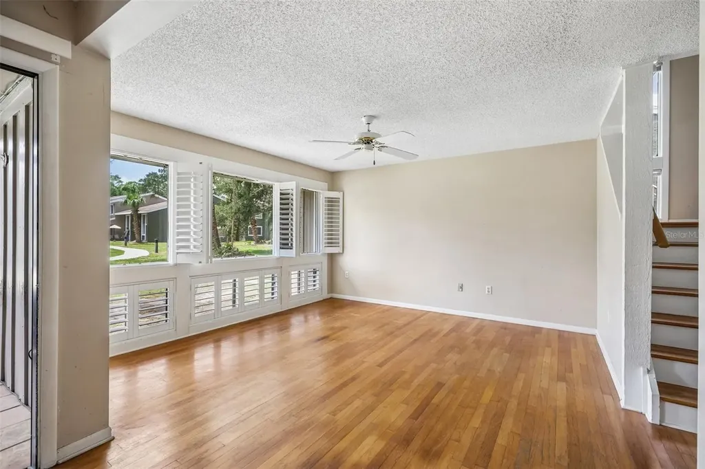 5950 Peregrine Avenue Orlando FL 32819
