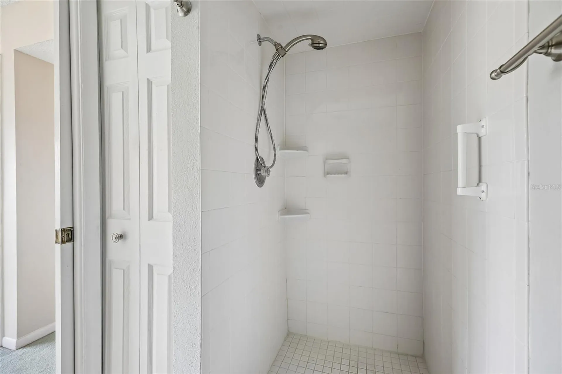 5950 Peregrine Avenue Orlando FL 32819