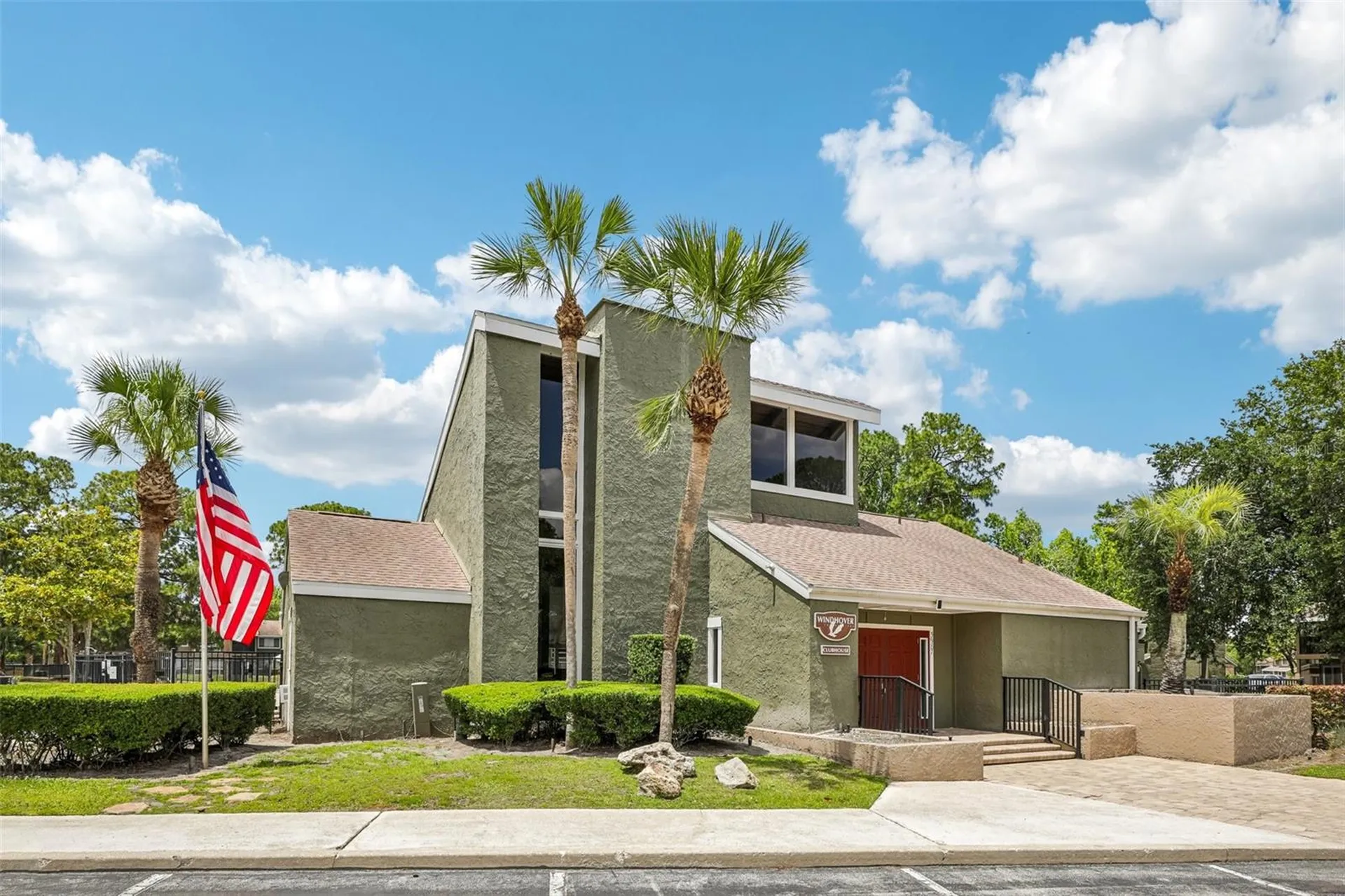 5950 Peregrine Avenue Orlando FL 32819