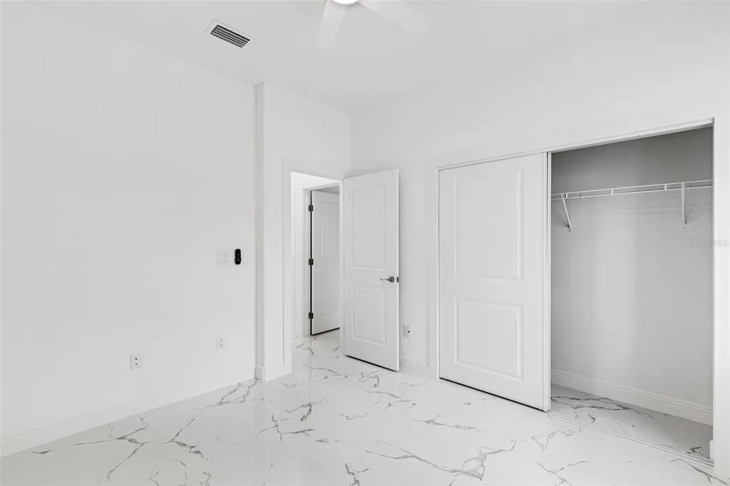 806 W Lowry Lane Tampa FL 33604