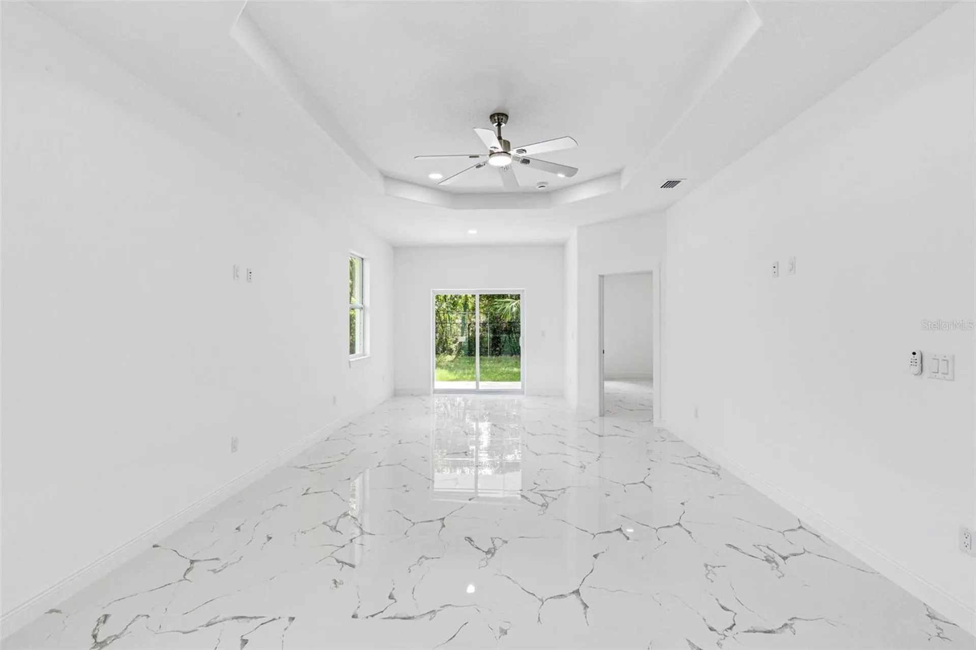 806 W Lowry Lane Tampa FL 33604