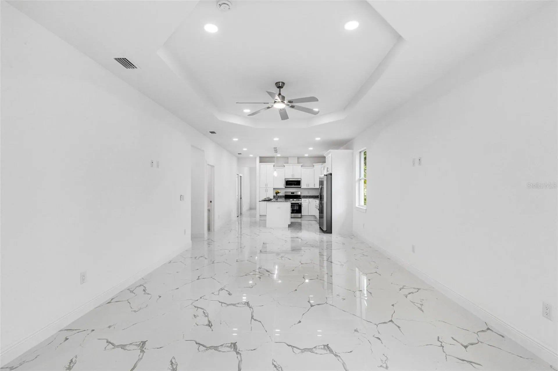 806 W Lowry Lane Tampa FL 33604