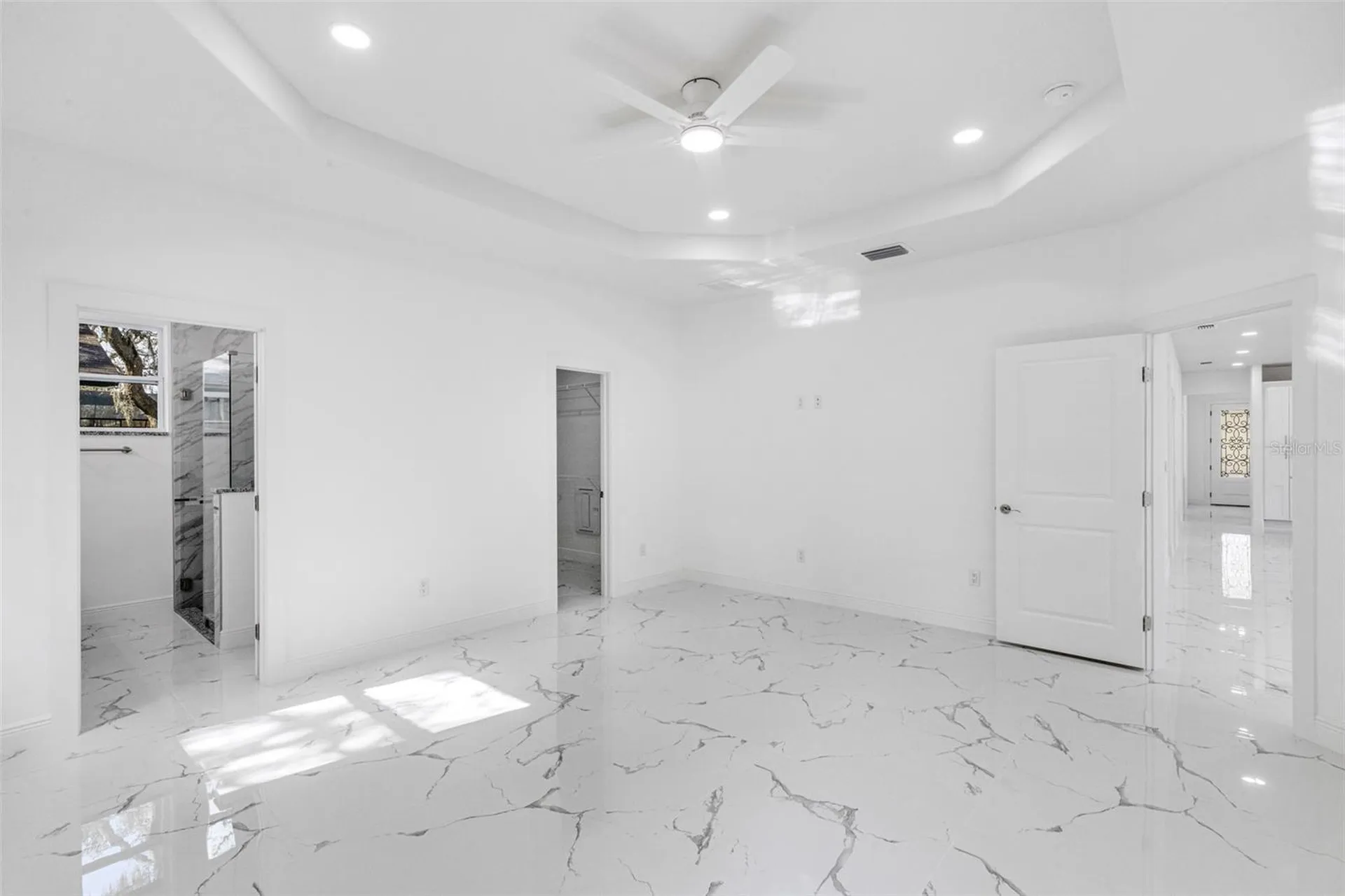 806 W Lowry Lane Tampa FL 33604