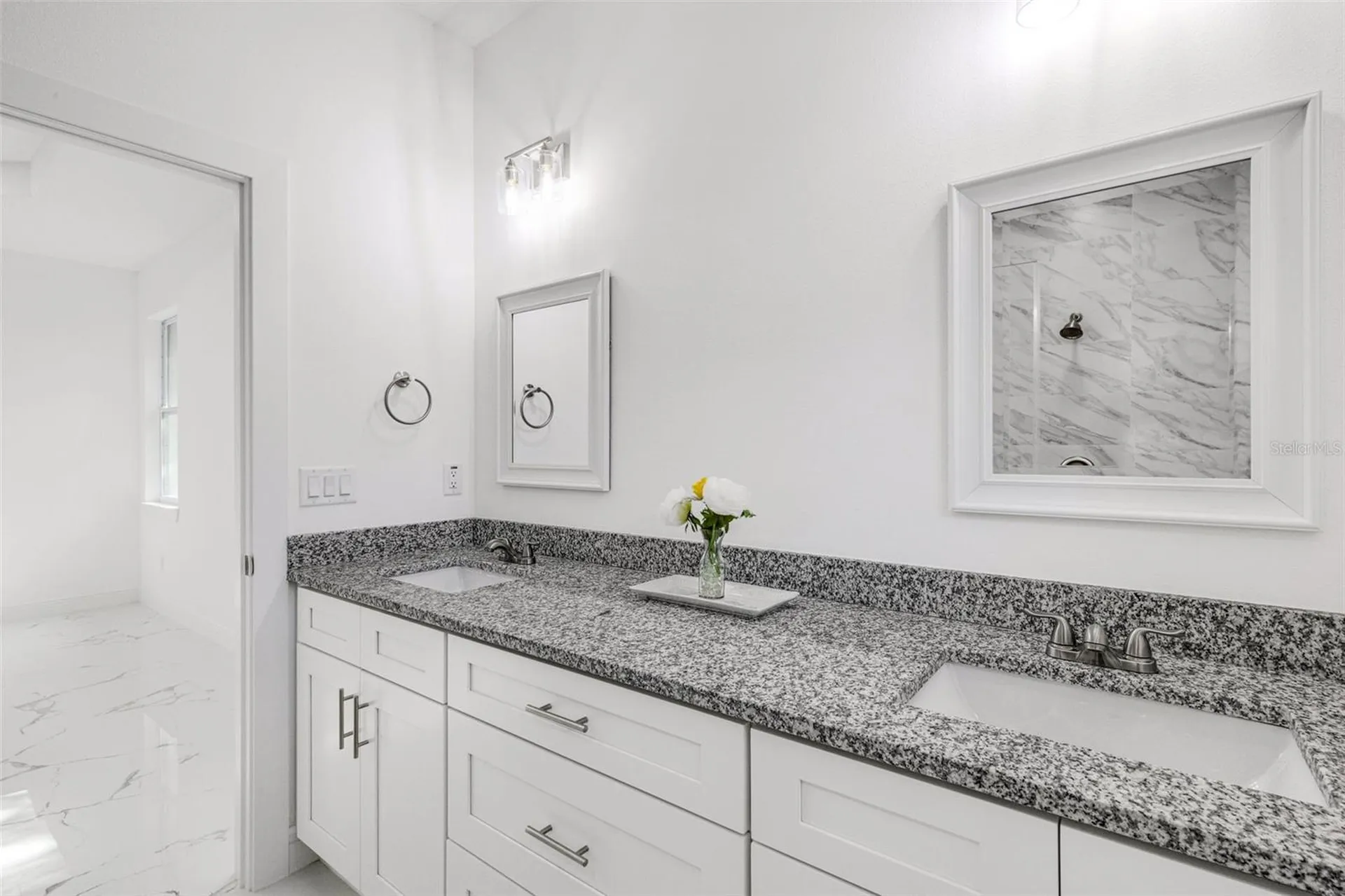 806 W Lowry Lane Tampa FL 33604
