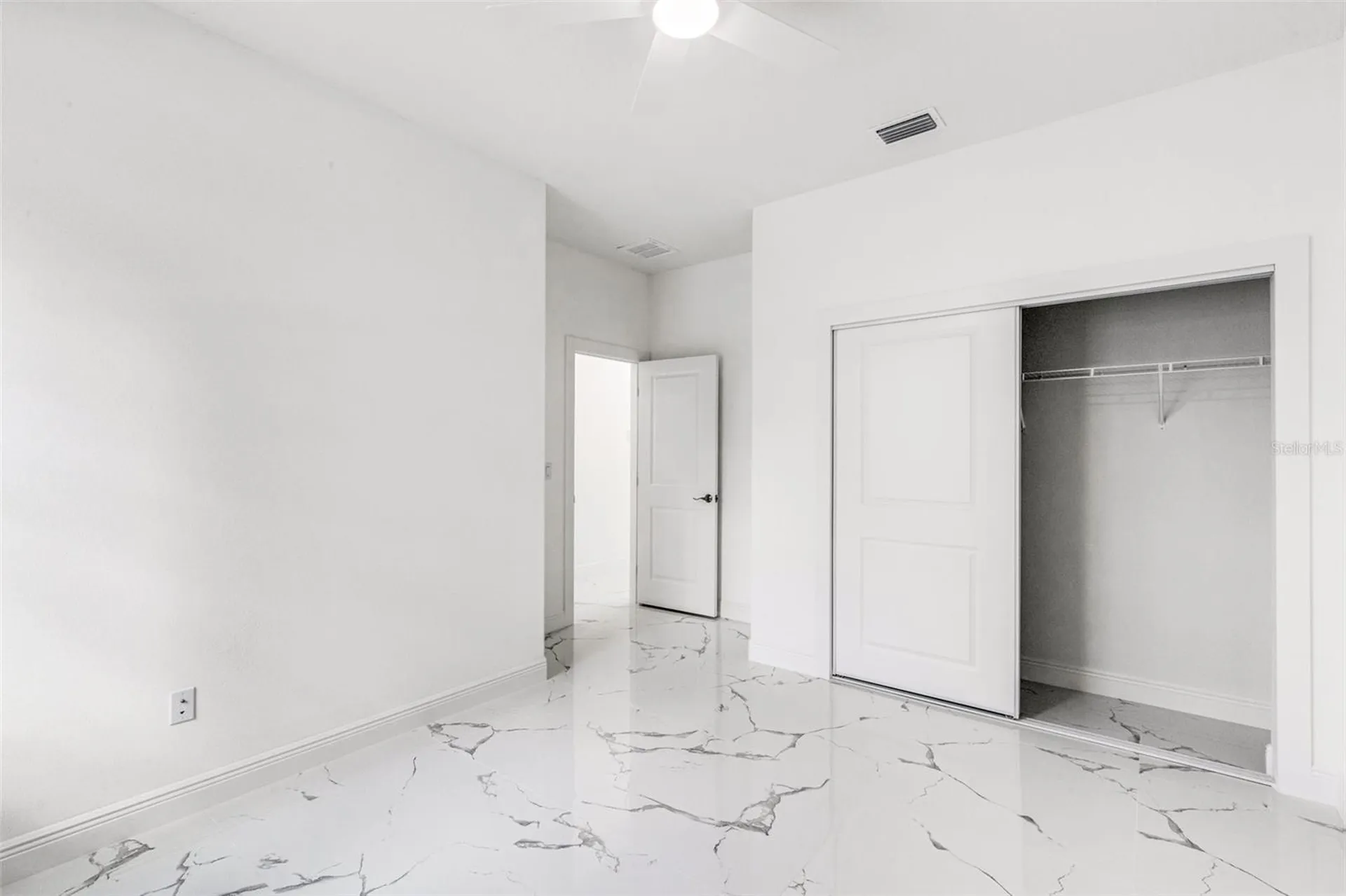 806 W Lowry Lane Tampa FL 33604