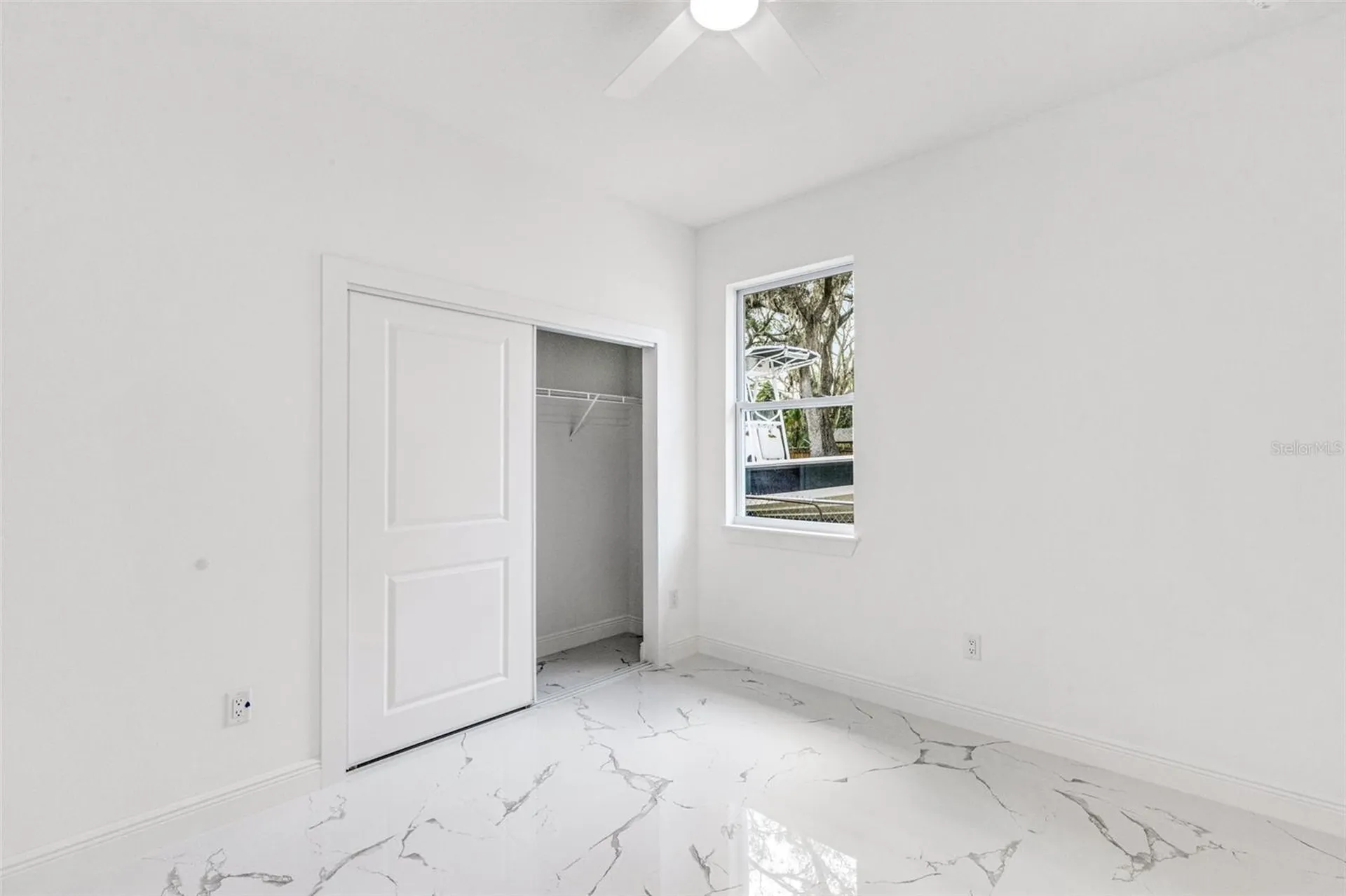 806 W Lowry Lane Tampa FL 33604