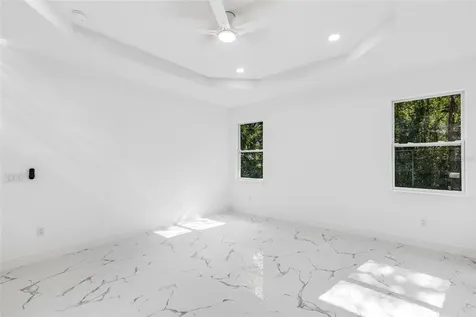 806 W Lowry Lane Tampa FL 33604