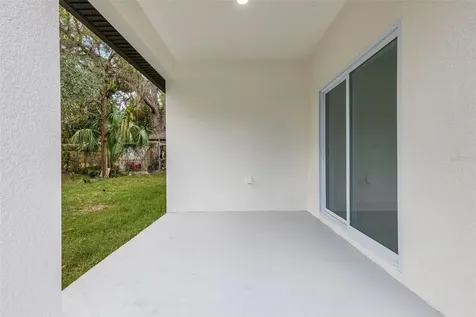 806 W Lowry Lane Tampa FL 33604