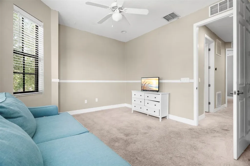 316 34th Avenue N St Petersburg FL 33704
