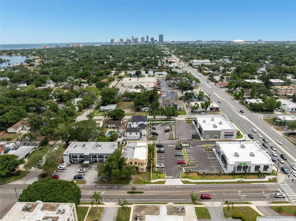 316 34th Avenue N St Petersburg FL 33704