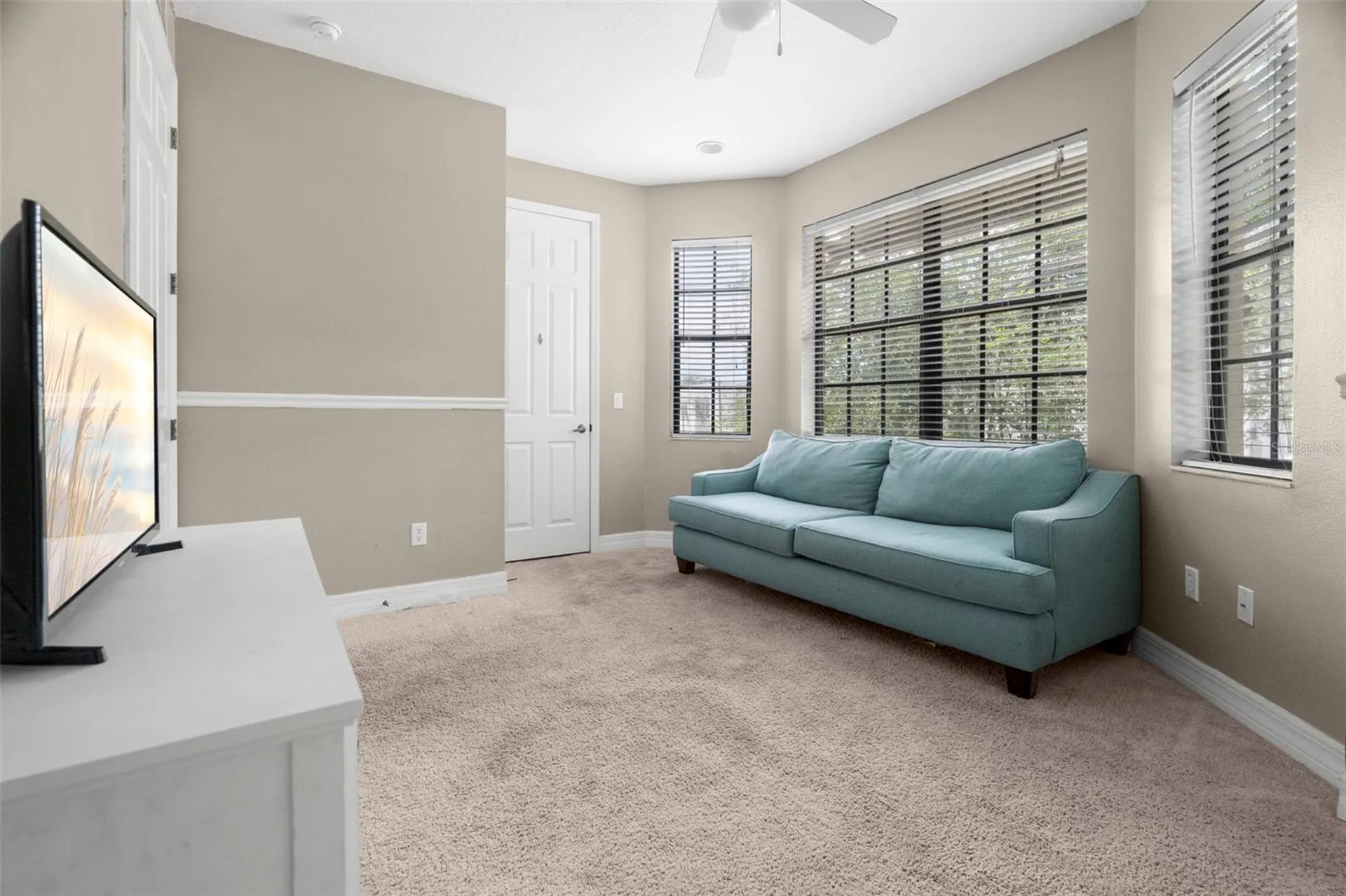 316 34th Avenue N St Petersburg FL 33704