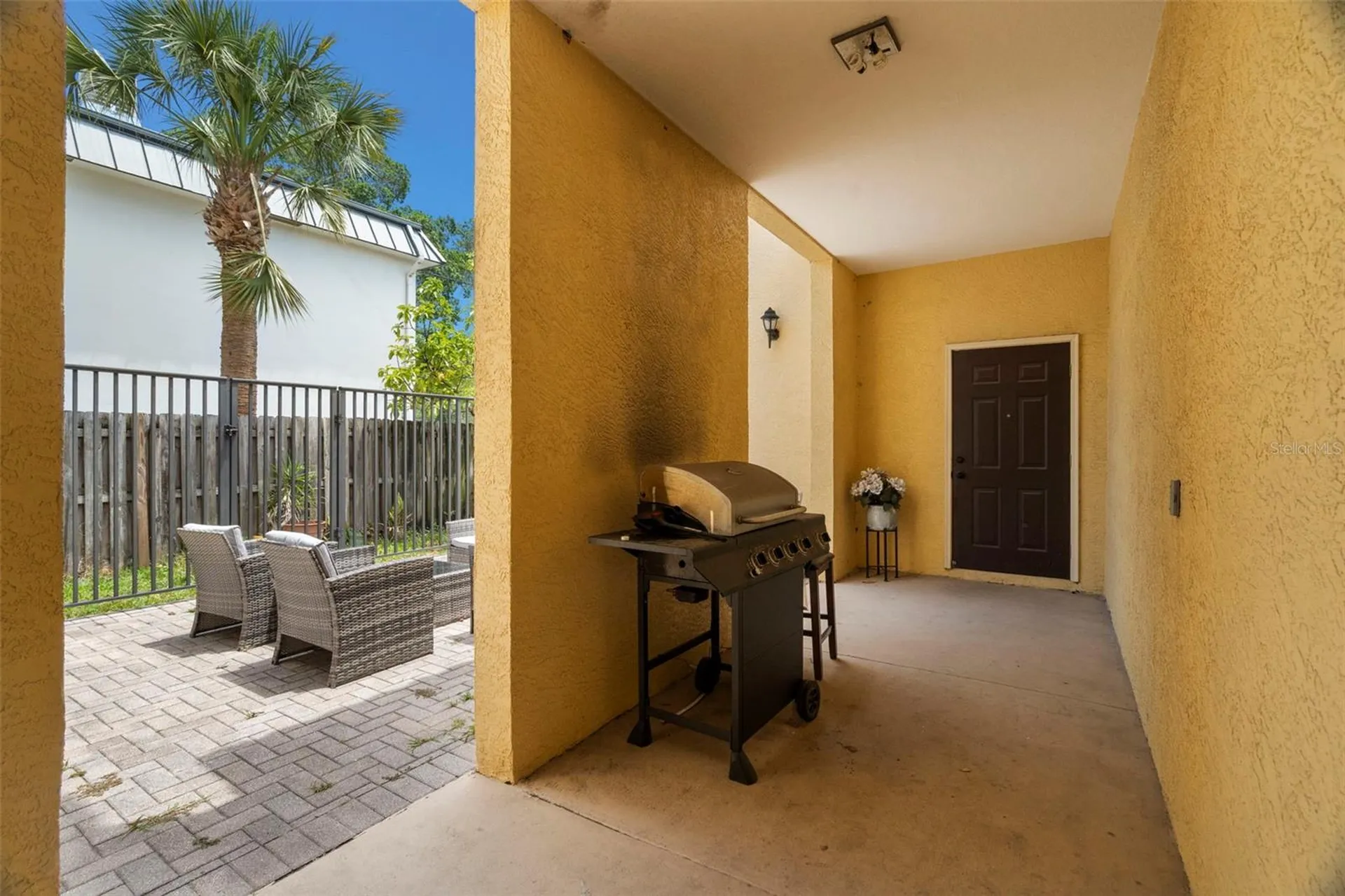 316 34th Avenue N St Petersburg FL 33704