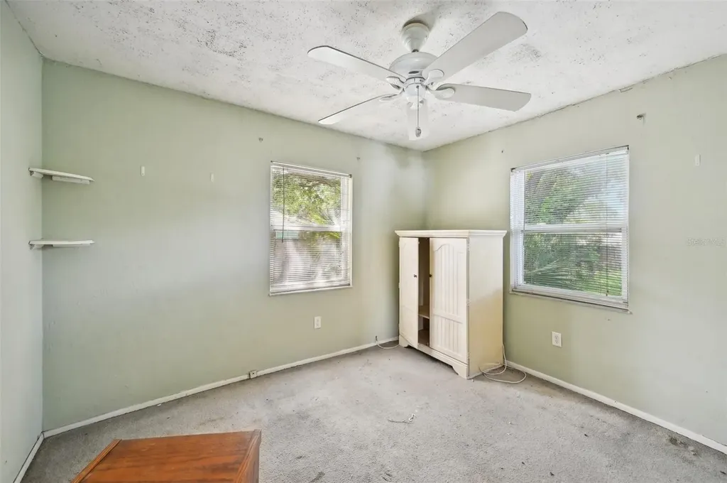 2524 Novus Street Sarasota FL 34237