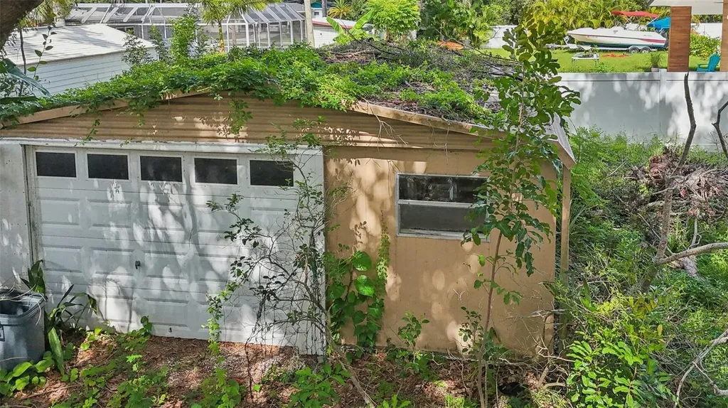 2524 Novus Street Sarasota FL 34237
