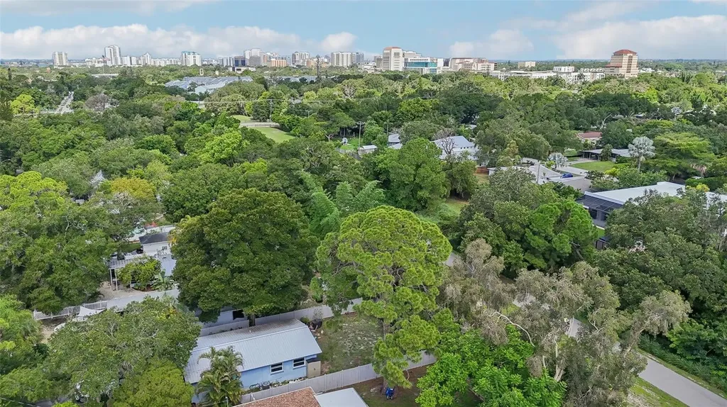 2524 Novus Street Sarasota FL 34237