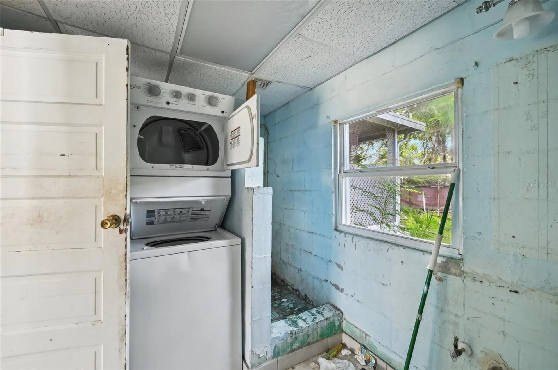 2524 Novus Street Sarasota FL 34237