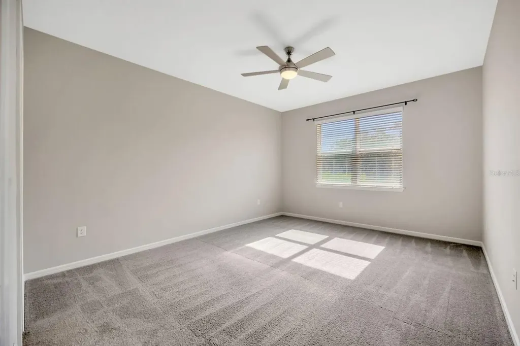 6398 Bradford Woods Drive Zephyrhills FL 33542