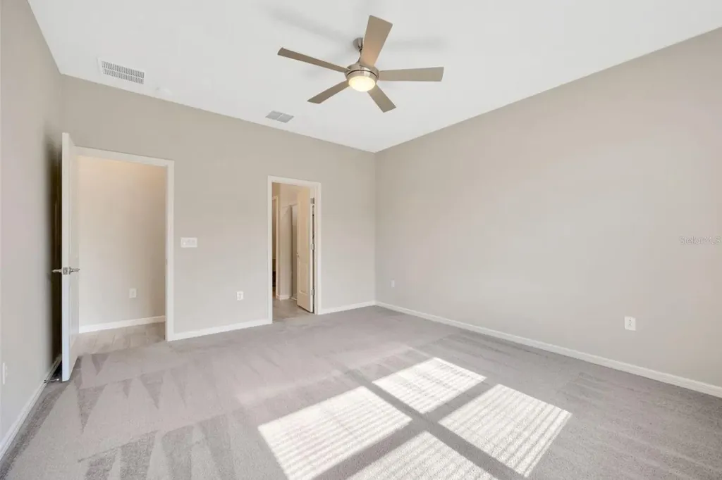 6398 Bradford Woods Drive Zephyrhills FL 33542