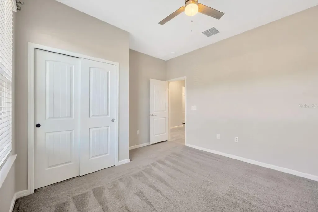 6398 Bradford Woods Drive Zephyrhills FL 33542