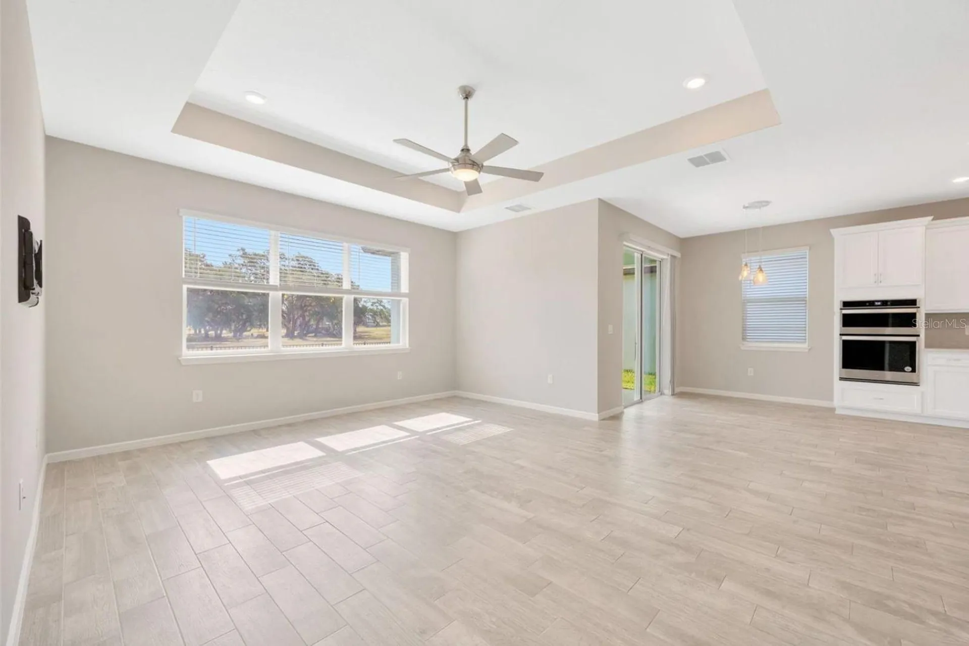 6398 Bradford Woods Drive Zephyrhills FL 33542