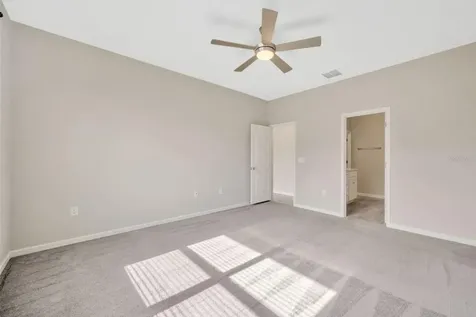 6398 Bradford Woods Drive Zephyrhills FL 33542