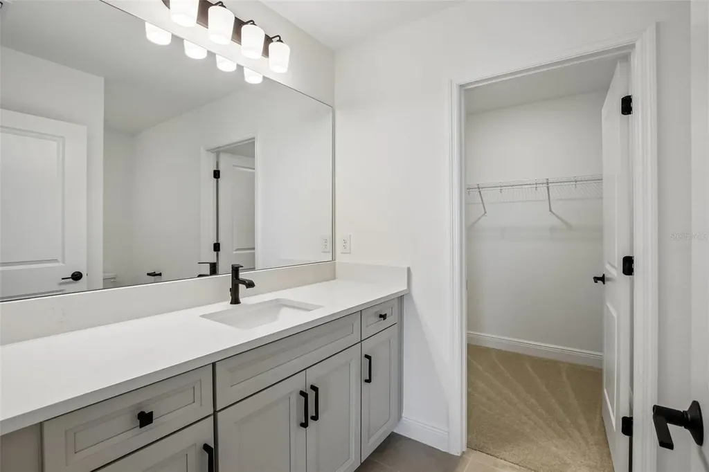 8225 Seaflower Parkway Bradenton FL 34210