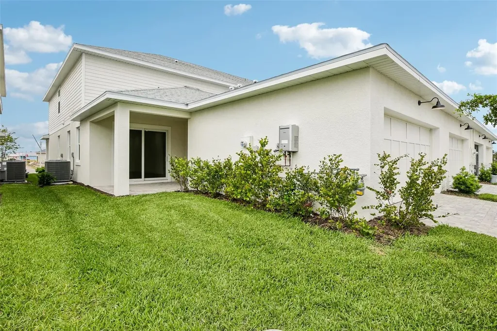 8225 Seaflower Parkway Bradenton FL 34210