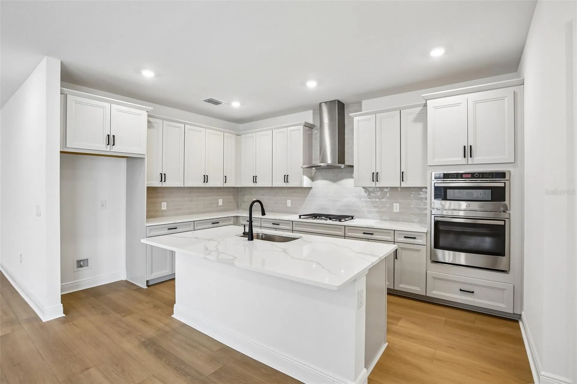 8225 Seaflower Parkway Bradenton FL 34210