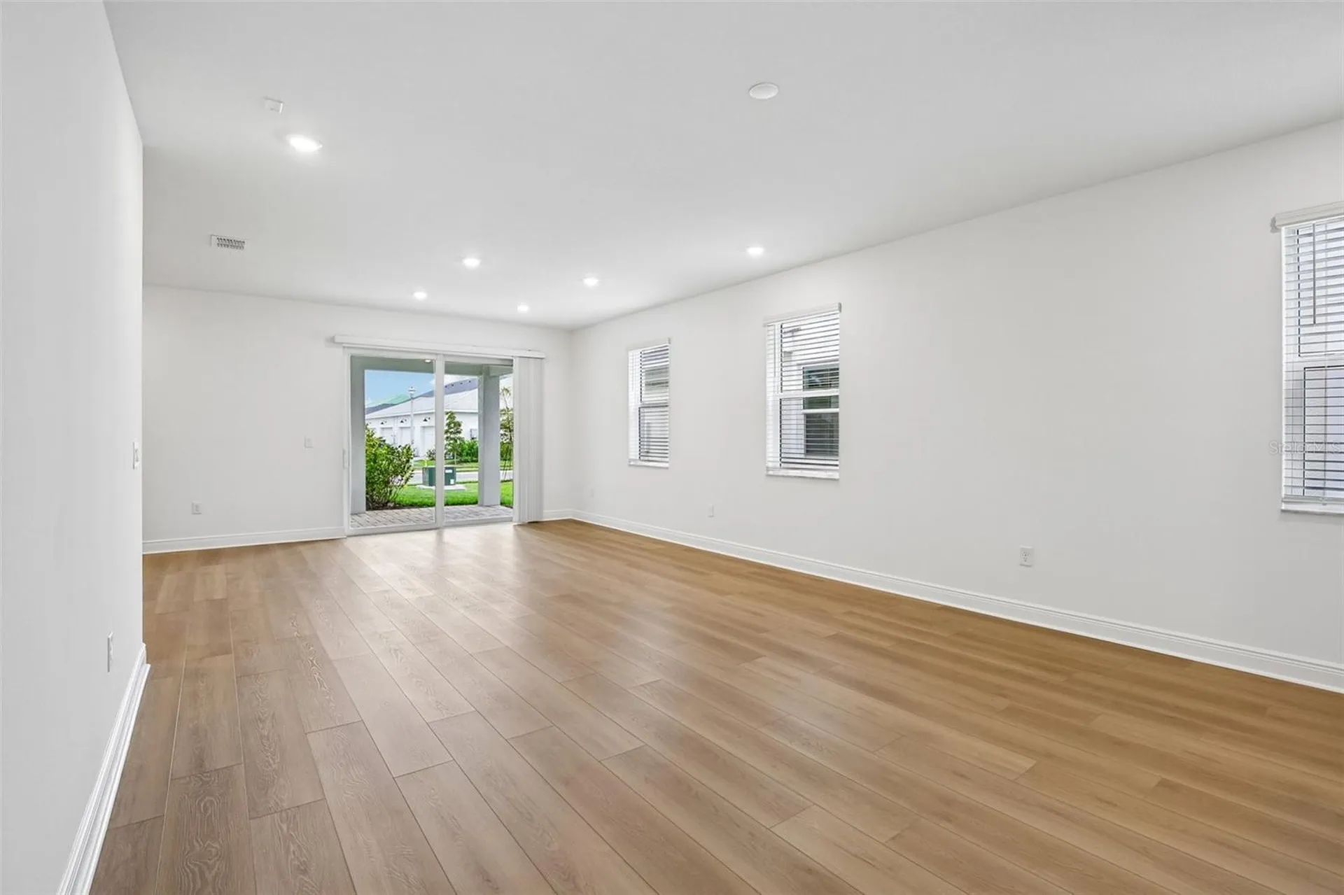 8225 Seaflower Parkway Bradenton FL 34210